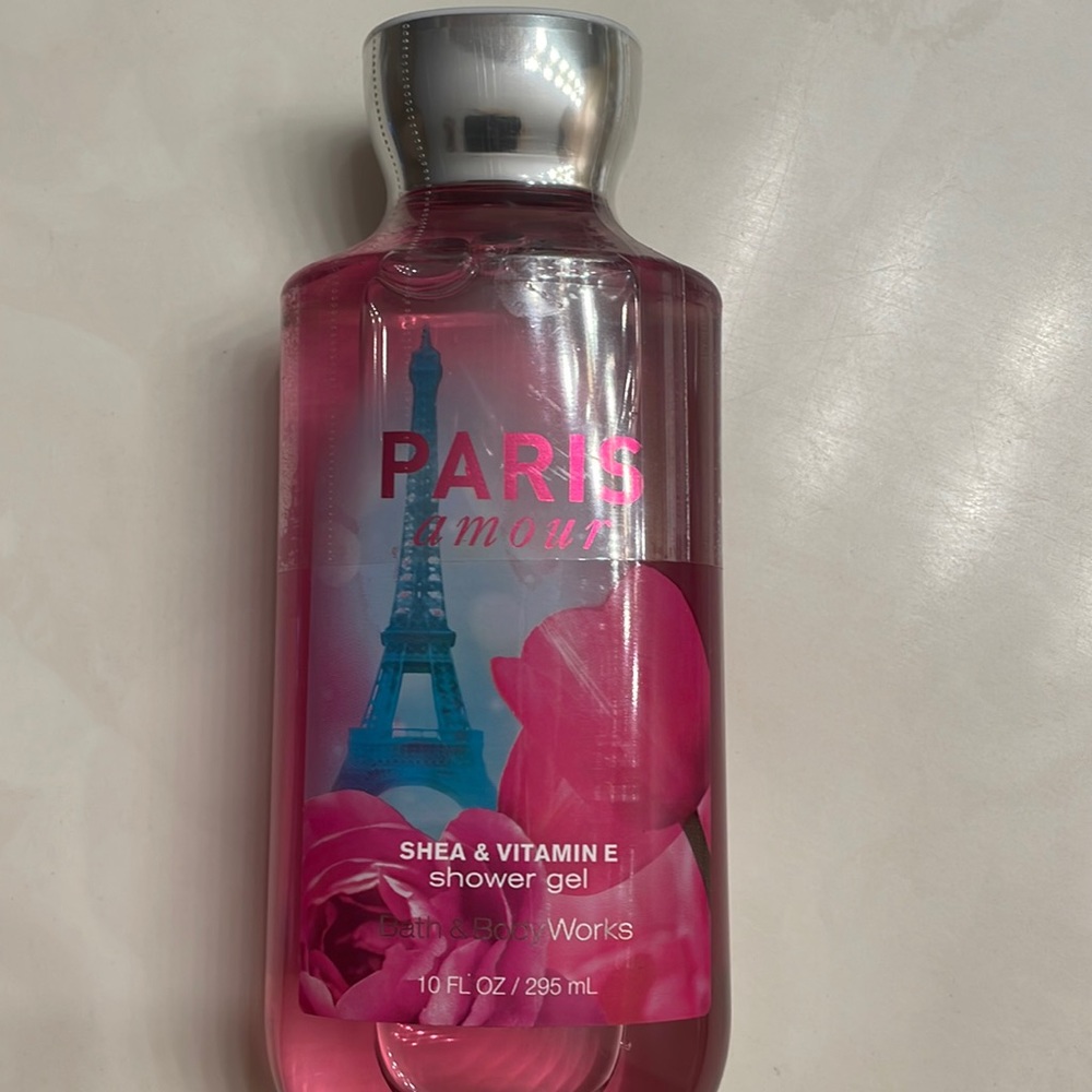 Bath and Body Works Signature Collection